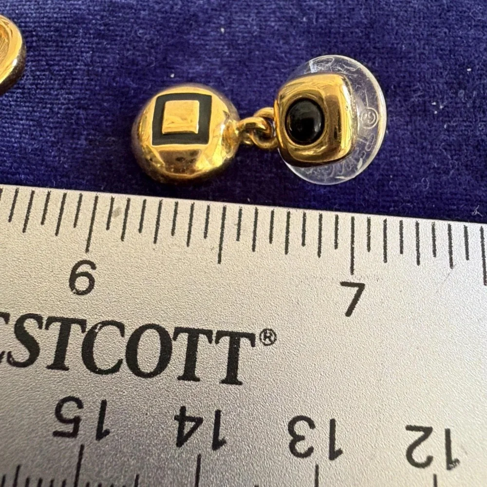 vintage signed MONET gold tone  dangle drop earring red black cabochon
